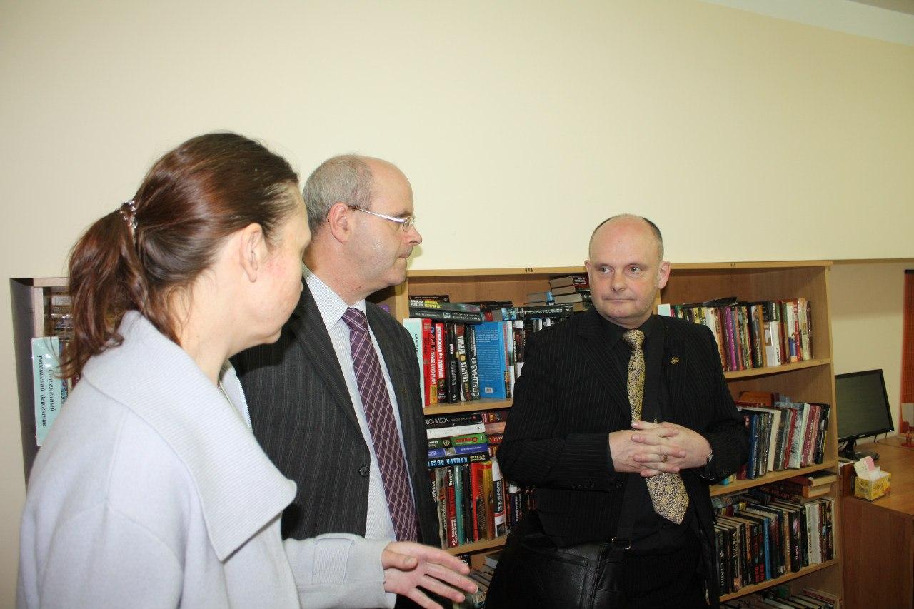 Посещение партнерами библиотеки университета